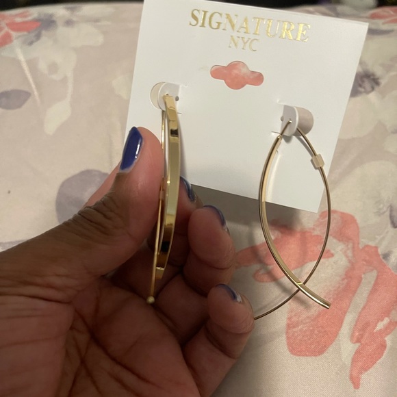 Women’s gold earrings - Picture 2 of 3